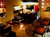 Caf'e Dining Trunq