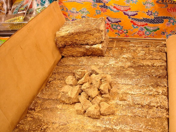 送料無料 29年度新黒糖【かちわり純黒糖500g×10袋】西表島産 画像 | 日本全国各地のお取り寄せモール風土jp