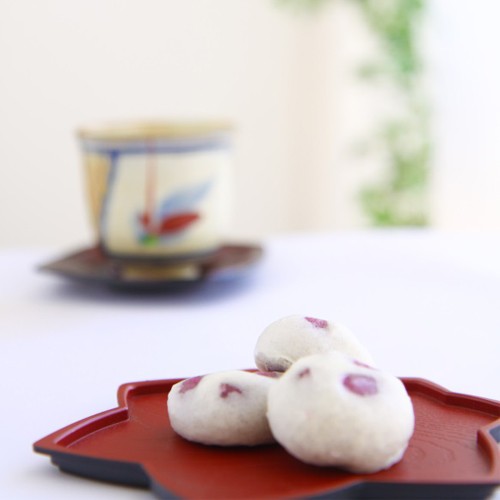 沖縄土産【沖縄紅芋やぶれまんじゅう12個入】仲原商事 画像 | 日本全国各地のお取り寄せモール風土jp