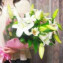白のオリエンタル百合の花束3本