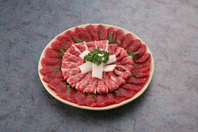 肥後馬刺し:特選バラ(300g・4人前・ブロック) | 日本全国各地の名産品やお土産のお取り寄せモール 風土jp