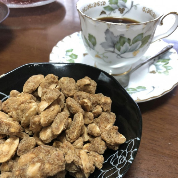 ピーナッツ黒糖 150g×10個 | 日本全国各地のお取り寄せモール風土jp