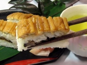 ふっくらやわらか 穴子寿司(1,660円) | 日本全国各地のお取り寄せモール風土jp