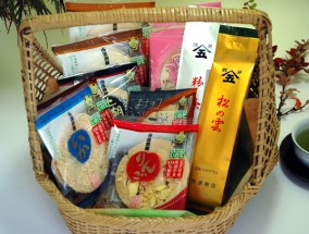 お茶で一休みセット【敬老の日フェア】 | 日本全国各地のお取り寄せモール風土jp