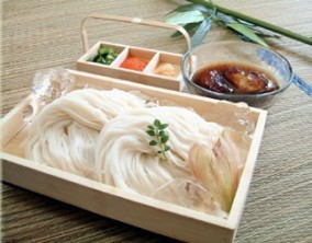 【極細、土蔵熟成ひね素麺!おすすめ同梱商品!】K−天の川250g袋入 | 日本全国各地のお取り寄せモール風土jp