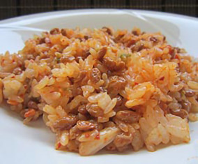 【60円お得】北の大豆 大粒小粒納豆セット 2個パック×各2セット (たれ・からし付) | 日本全国各地のお取り寄せモール風土jp